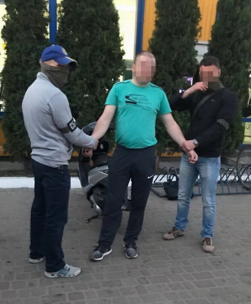 СБУ затримала на хабарі начальника відділення Луцького прикордонного загону